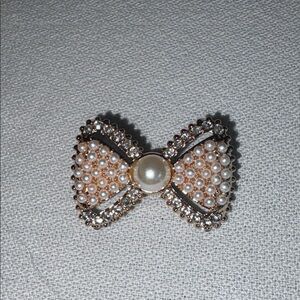 Sock Charm or Elegant Pearl Bow Brooch